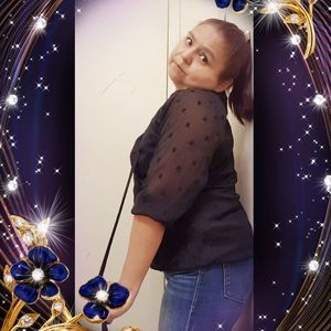 Meet your Posher, Caroline